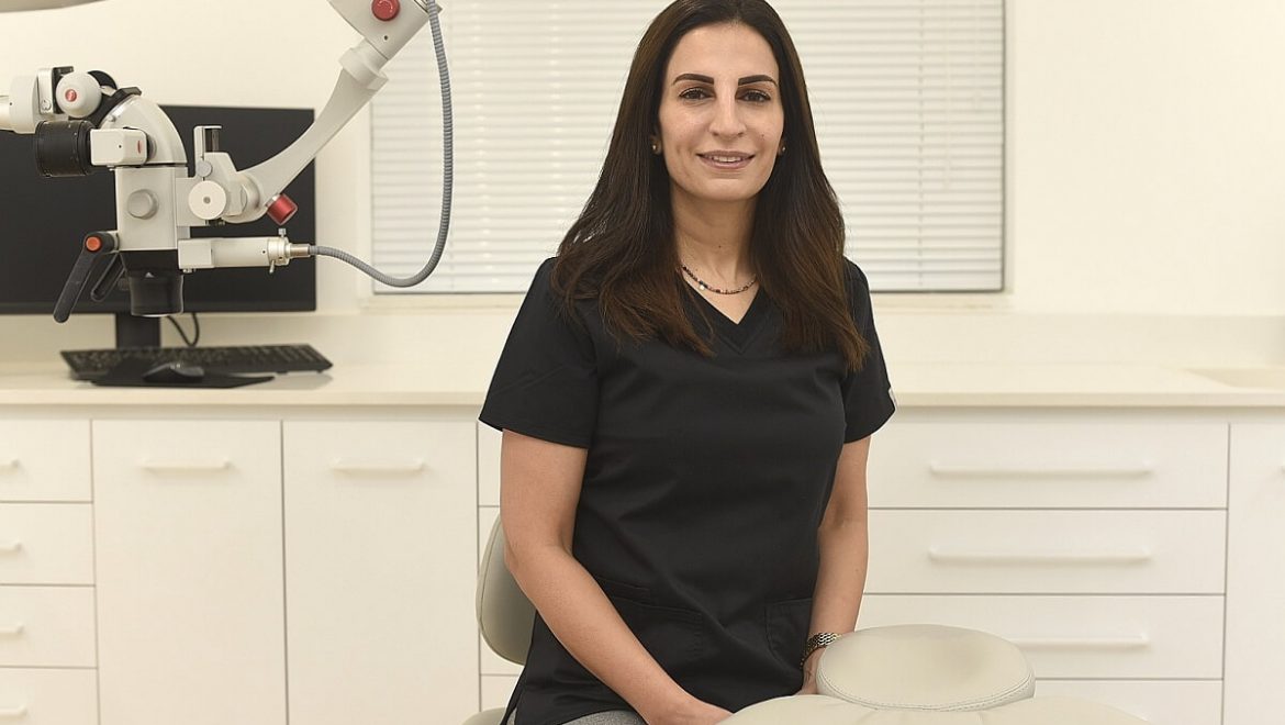 ד"ר ארנאן: "צריך לנסות להציל שיניים טבעיות לפני שעושים שתלים"