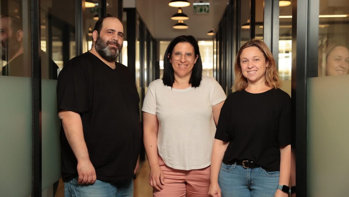 תשכחו מניירות: החברה שמעבירה את כל מילוי הטפסים לנייד