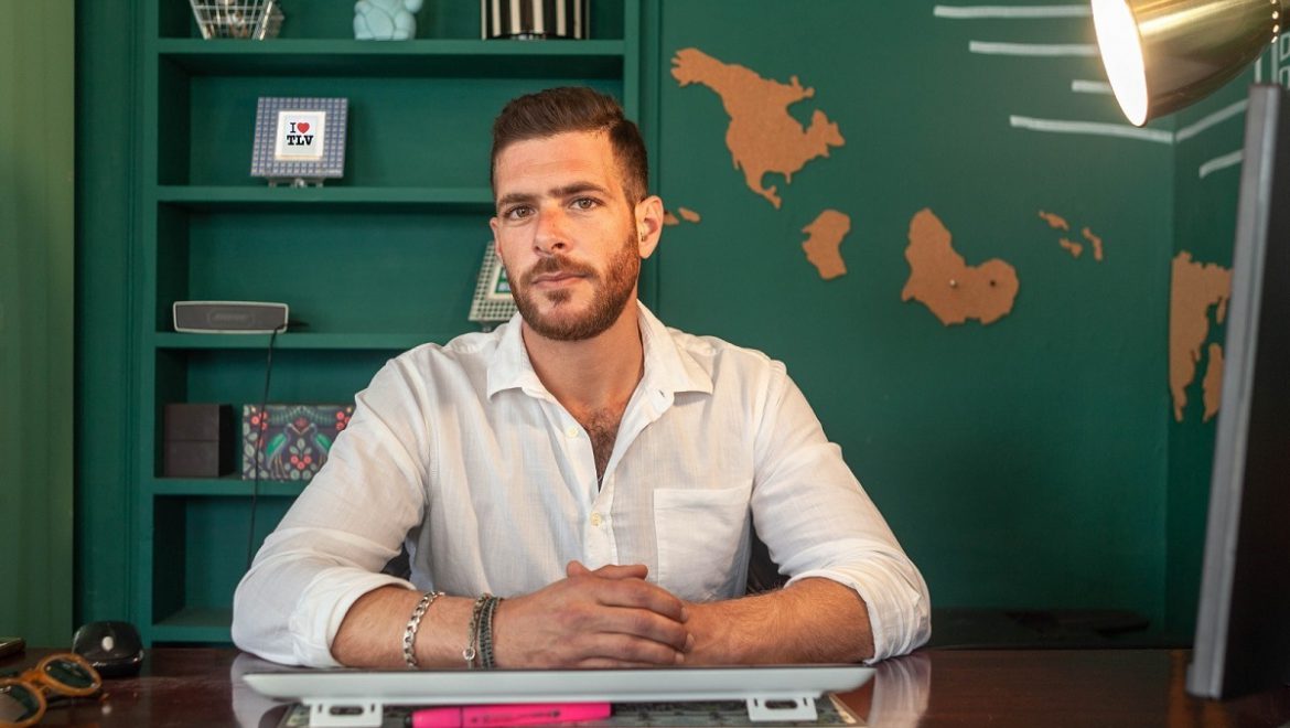 הכירו את האיש שמוכר את הדירות הכי נחשקות בתל אביב